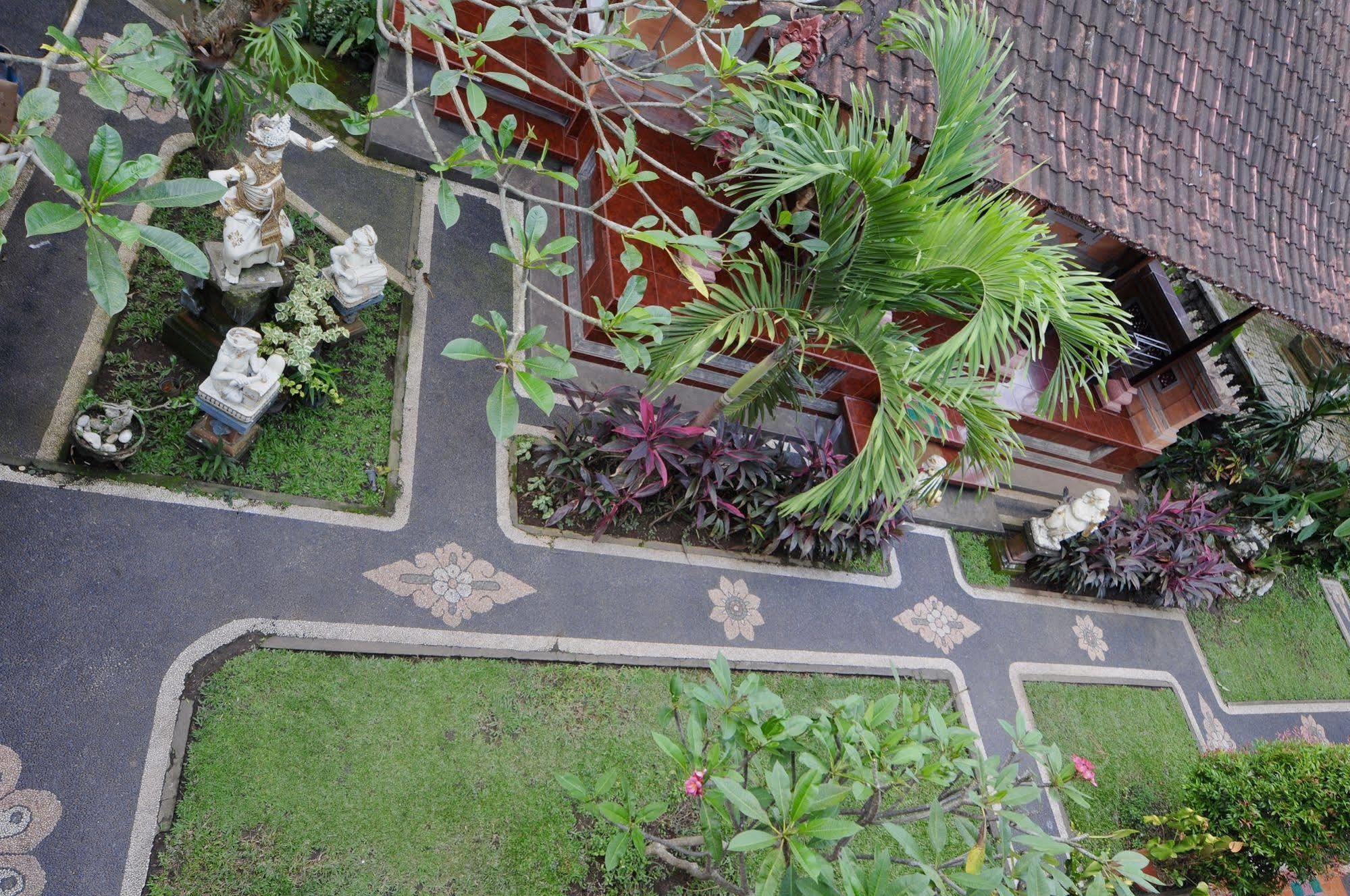 Yuliati House Ubud Buitenkant foto